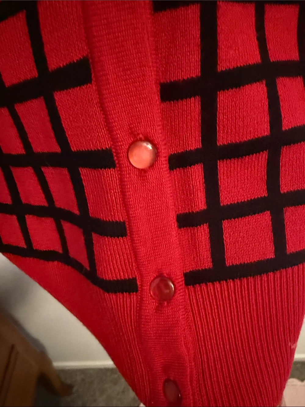 Cable & Gauge Red and Black Windowpane Cardigan - Picture 4 of 5